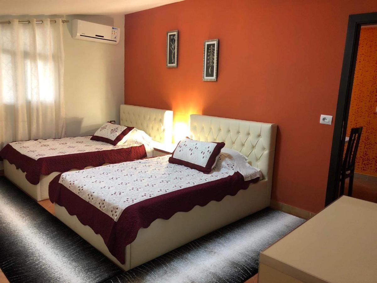 Modern Apartment By Ceni, Elbasan Extérieur photo